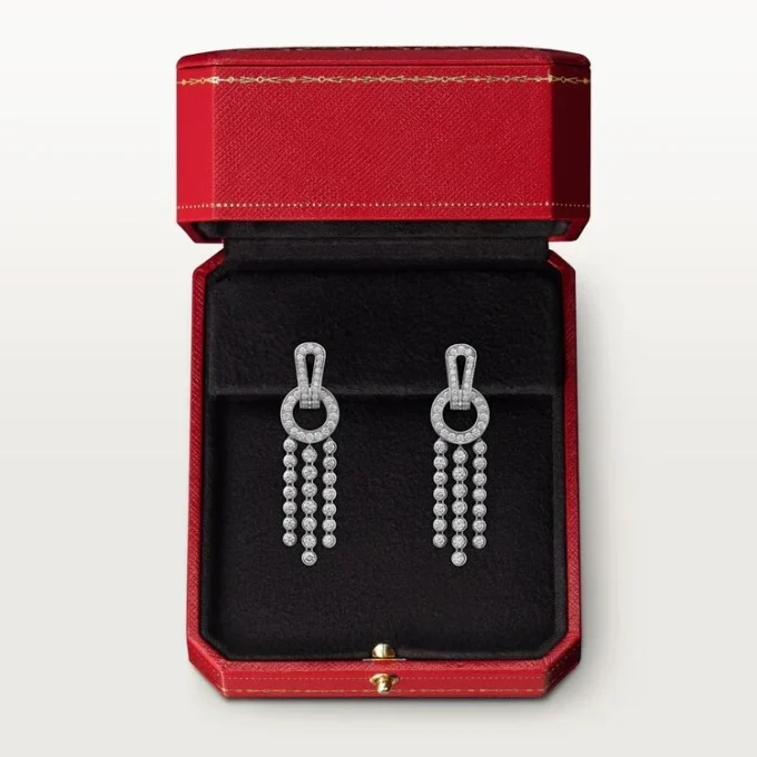 Agrafe-øreringer, briljantslipte diamanter, pavé