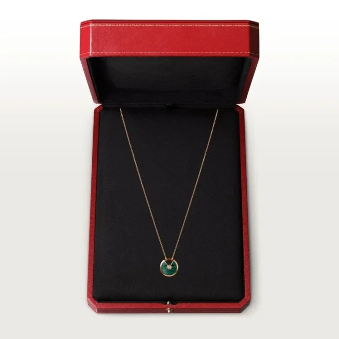 Amulette De Cartier-halskjede, liten modell – rosa gull, malakitt, diamant – Cartier