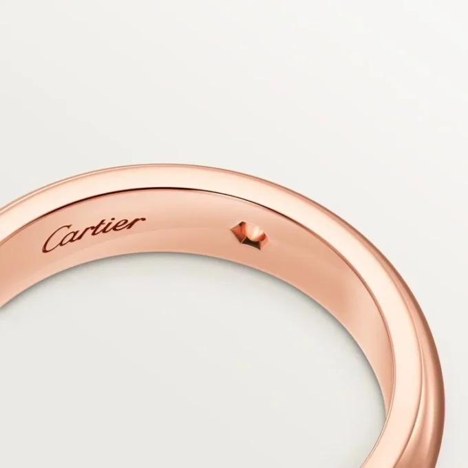 C De Cartier gifterings, 4 mm bredde, 1 diamant C De Cartier gifterings, 4 mm bredde, 1 diamant