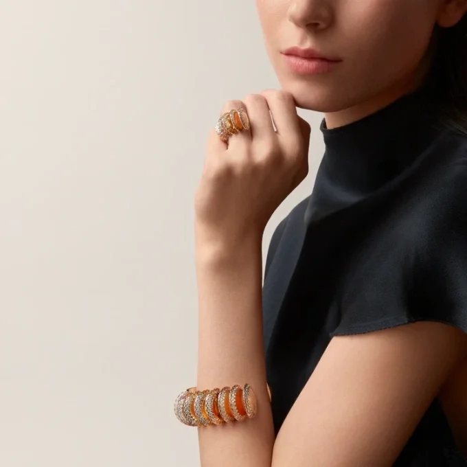 Cartier Libre Polymorph-armbånd, kalcedon