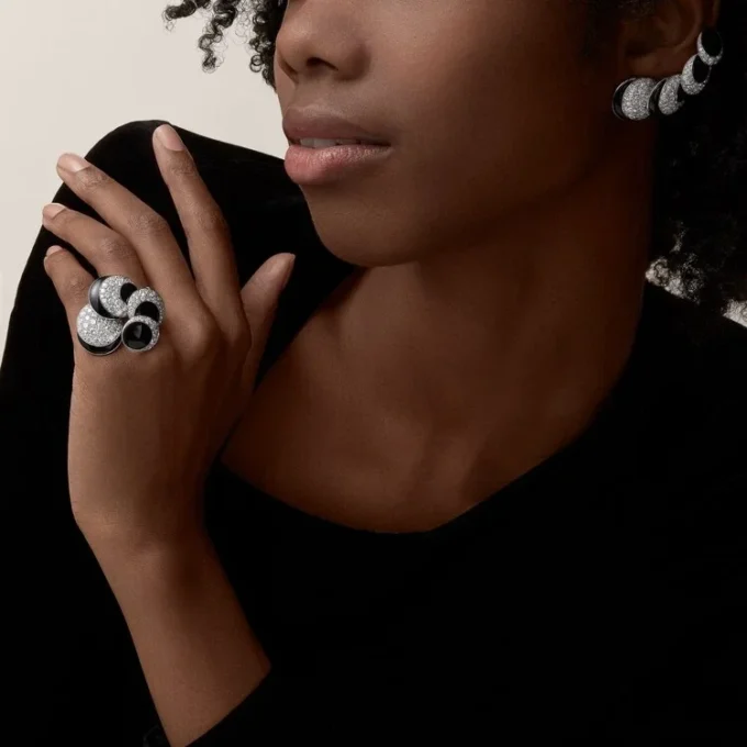 Cartier Libre Polymorph-ring, onyx, transformerbart