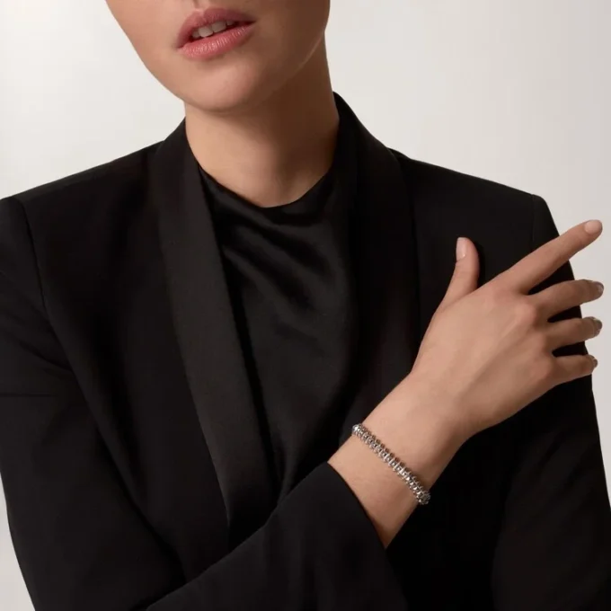 Clash De Cartier-armbånd, fleksibelt, medium modell