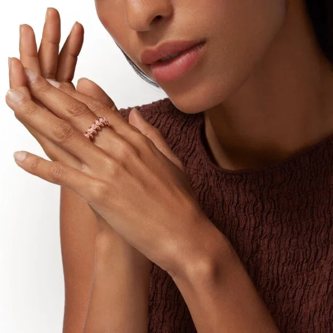 Clash De Cartier-ring, rosa kalcedon