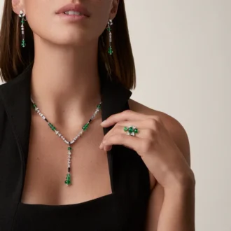En Equilibre-øreringer, smaragd, pavé