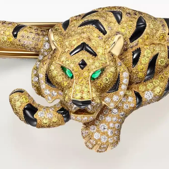 Faune Et Flore De Cartier-armbånd, gule, oransje og brune diamanter, pavé Faune Et Flore De Cartier-armbånd, gule, oransje og brune diamanter, pavé