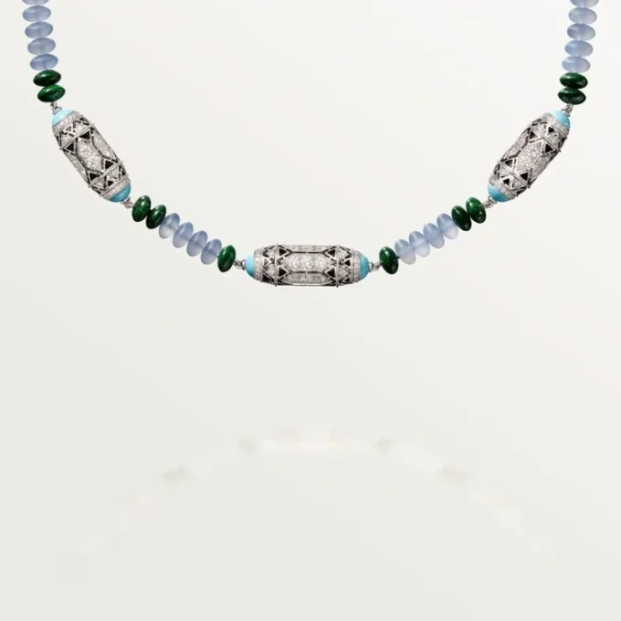 High Jewelry-halskjede – hvitt gull, kalcedon, skarn, turkis, svart lakk, diamanter – Cartier