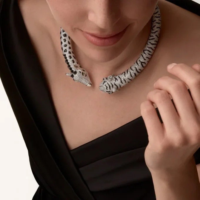 Indomptables De Cartier Torque-halskjede, pavé