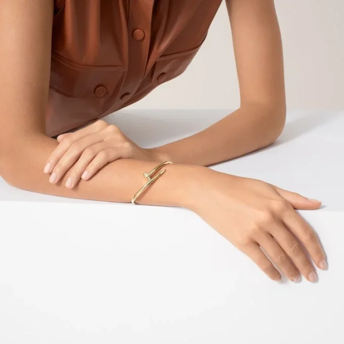 Juste Un Clou-armbånd, klassisk modell, diamanter