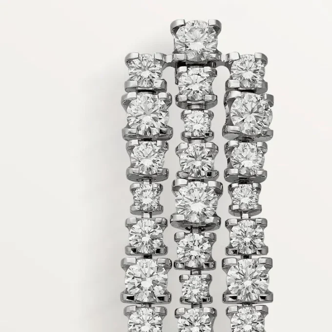 Lignes Essentielles øreringer, briljantslipte diamanter