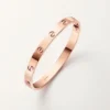 Love-armbånd, klassisk modell