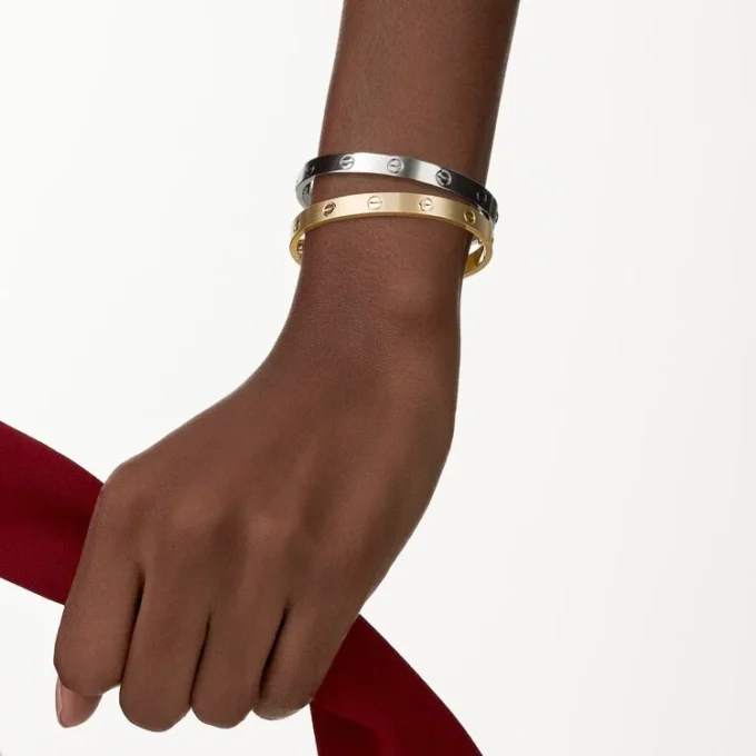 Love-armbånd, klassisk modell