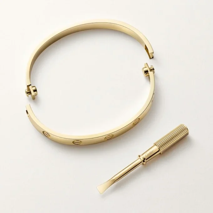 Love-armbånd, klassisk modell