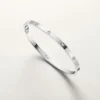 Love-armbånd, liten modell, 10 diamanter