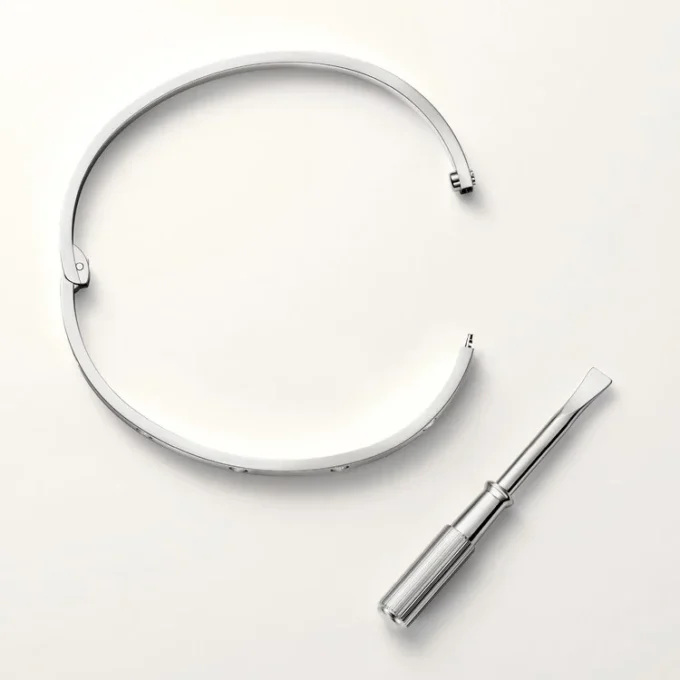 Love-armbånd, liten modell, 10 diamanter