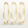 Love-armbånd, liten modell