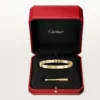 Love-armbånd, medium modell, 4 diamanter