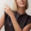 Love-armbånd, på kjede, pavé