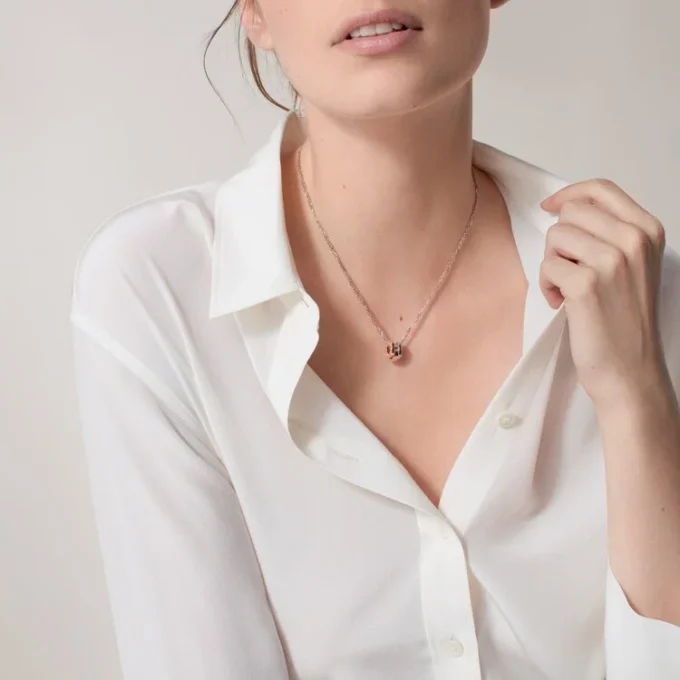Love-halskjede, 6 diamanter – Rosagull, hvitt gull, diamanter – Cartier