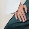 Love-vielsesring i gult gull, liten modell | Cartier Us Love-vielsesring i gult gull, liten modell | Cartier Us