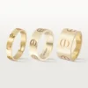 Love-vielsesring i gult gull, liten modell | Cartier Us Love-vielsesring i gult gull, liten modell | Cartier Us