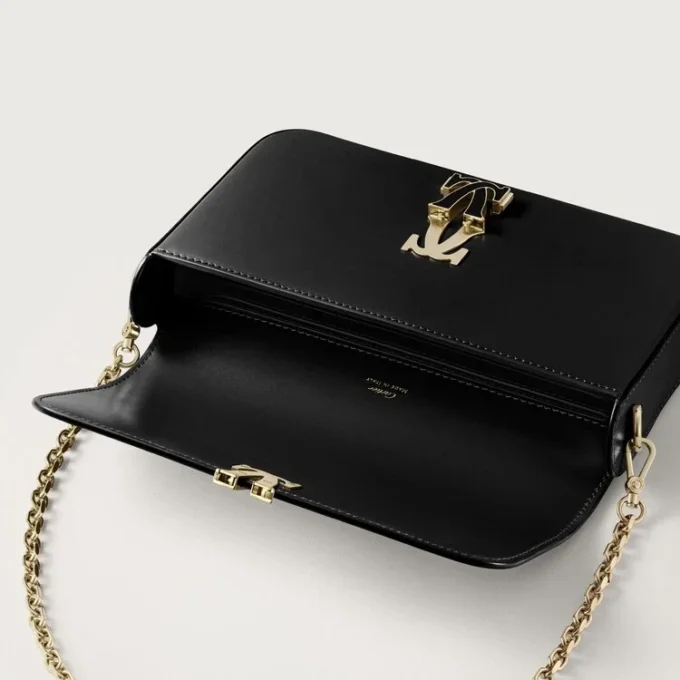 Mini-kjedeveske, Double C De Cartier – svart kalveskinn, gull og svart emaljefinish – Cartier
