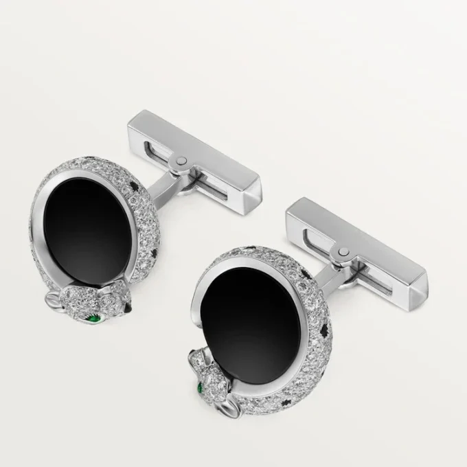 Panthere De Cartier mansjettknapper – rhodinert hvitt gull, diamanter, smaragder, onyx – Cartier