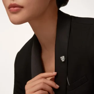 Panthere De Cartier Masculine Elegance Tilbehør – Diamant- og gull-Panthere De Cartier lommesmykke – Cartier