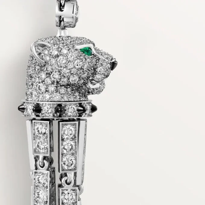 Panthere De Cartier-øreringer, smaragder, pavé