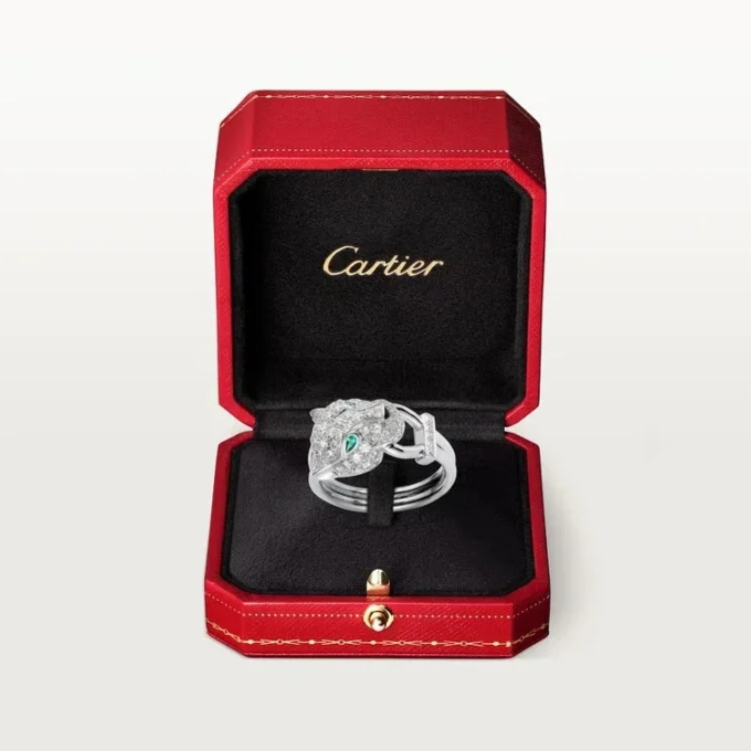 Panthere De Cartier-ring – hvitt gull, diamanter, smaragder, onyx – Cartier