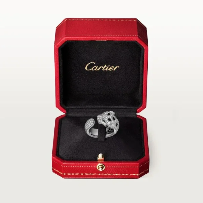 Panthere De Cartier-ring – hvitt gull, smaragder, onyx, diamanter – Cartier
