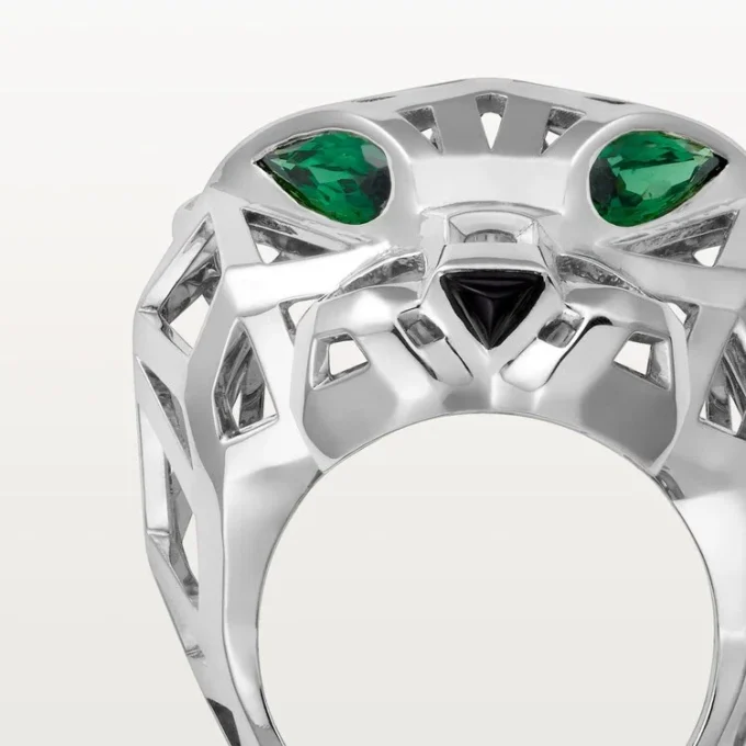 Panthere De Cartier-ring – ikke-rhodinert hvitt gull, tsavorittgranater, onyx – Cartier