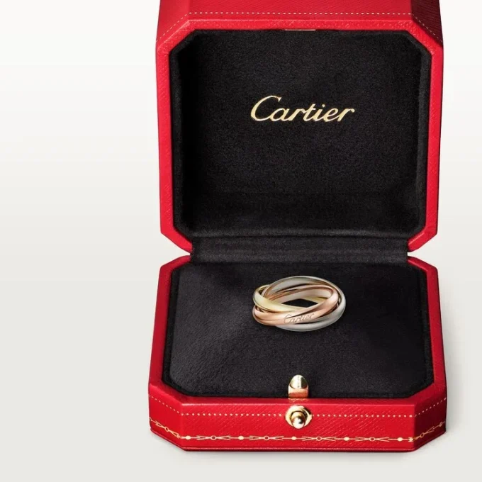 Trinity-ring i trefarget gull, klassisk modell | Cartier Us Trinity-ring i trefarget gull, klassisk modell | Cartier Us