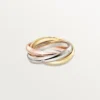 Trinity-ring, klassisk modell, 5 diamanter